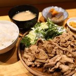 酒場食堂 もんぱち 坂ノ上 - 