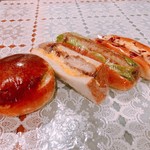 オオヌマベーカリー - 惣菜パン各種