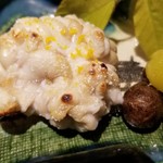 馳走 啐啄一十  - (06)真鱈(新潟県佐渡島産)の白子の備長炭炙り
      今年は素晴らしい白子の天風らも頂きましたが、こちらの炭火焼きのトロトロな白子もまた素晴らしい♪
      濃厚のクリーミーさに悶絶します。