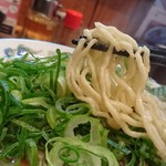中華蕎麦 春馬 - 麺上げ⤴️