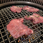 神田焼肉 俺の肉 - 