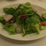 ステーキ＆トラットリア カルネジーオ - サラダ