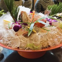 魚庵 千畳敷 - 鯛の活け造り 
鯛が何より大好きなミミィ大興奮の一品♡