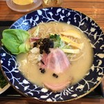 Tori Soba Shinzato - 鶏煮干しラーメン