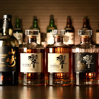 We mainly offer vintage whiskey, but we also offer premium sake.