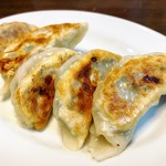 中国料理 壱龍釜 - 自家製焼き餃子(5個)