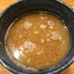 必勝軒 - つけ汁アップ