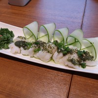 珞珈壹号 銀座店 - 蒸し魚の青山椒ソースかけ