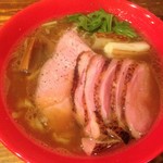 麺屋 Somie's - 週末限定鴨ラーメン　鴨肉増し　一枚食べちゃいました…
