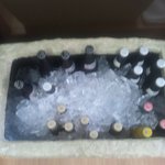 新島水産 - で、飲み物はここから勝手に取ります。(後で清算)