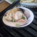 新島水産 - 大アサリ　焼いていると動きます。。。