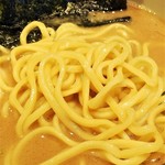 Hachiogiya - 麺はモッチリ感もあってなかなかいいです。