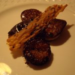コムシコムサ - フォアグラと黒イチジクのソテー