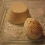 コムシコムサ - 牛乳のアイスクリームとムース