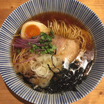 ピュアスープラーメン シズク - 醤油ラーメン750円