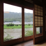 飴源 - 個室座敷からの景観は、豊かな玉島川