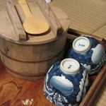 飴源 - お櫃の登場