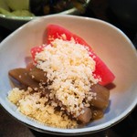 波浮港 - ズイキと赤大根の卯の花和え