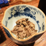 Gayagaya - なんかの魚すり身？のお通し
                      ツナ缶みたいな感じで脂がのってておいしい