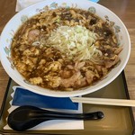 ハーブチャイナ　ウーファン - 酢入り辛しラーメン