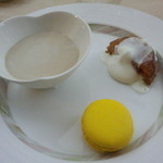 ベル･エポック - デセールクリのムースの洗練度は並みのパティシェを凌ぐ