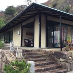 花のゆめ - 花のゆめ外観　強風のため幟は店内へ