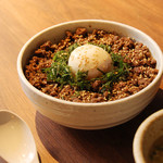 Minced rice bowl set meal