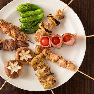 Special local chicken dishes! Yakitori (grilled chicken skewers) is also excellent!