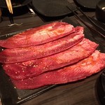 炭火焼ホルモン　ぐう - 