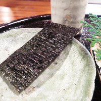 心根 - 鯖寿司を巻く有明産海苔