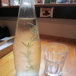 オルトラーナ - お水にはハーブが