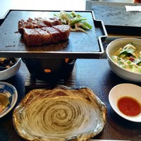 松阪牛 よし田 - お膳のセットです