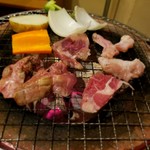 一人焼肉専門店 原始人 - 焼きます