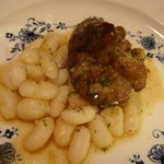 ラ・カパンニーナ - メイン：子羊、白インゲン豆添え