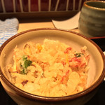 味奈登庵 - 揚げ玉♡  
      おや、まぁ！  
      誰かさんのかき揚げのおこぼれらしいかけらがプリタツ。
      今日はラッキィ・ディ！