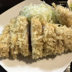 成蔵 - 薄い黄色の衣でフワフワのロースかつです！