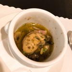 洋食うめの - 牡蠣アヒージョ