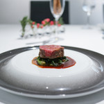 イル コラッツィエーレ - 加藤さんの愛鷹牛フィレ肉のタリアータ ポルト酒のソース☆