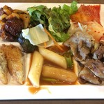 KOREAN DINING 7Mac - 食べ放題のおかず達・・