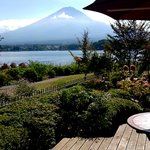 レイクベイク - 窓から富士山