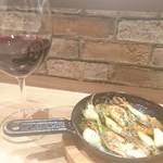 生パスタ専門店 レヴァーロ - アヒージョとワイン