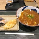 うまげな - 和風カレーうどん＋鮭おにぎり＋とり天2018.12.01