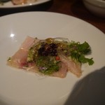 ボッテガ - 燻したメカジキと香草のカルパッチョ仕立て