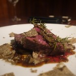 ボッテガ - 黒毛和牛のロースト＆秋トリュフ