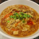 珉珉 - 半酸辣麺