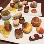 TEPPANYAKI 10 GINZA - ワゴンデザートほ好きなものを選んでいただきます（ほぼ全種類！笑）