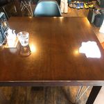 フルカワ食堂 - 2人掛け、席は３つ^_^