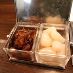 エドヤ - お好みにあわせてらっきょうをかけて食べるのもいいですね