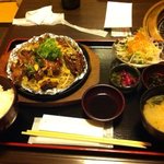 国産牛食べ放題・個室・焼肉　黒ベコ - サイコロステーキランチ