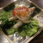 Dining & Natural ウチノソト - お通し300円 ワカサギのエスカベッシュ